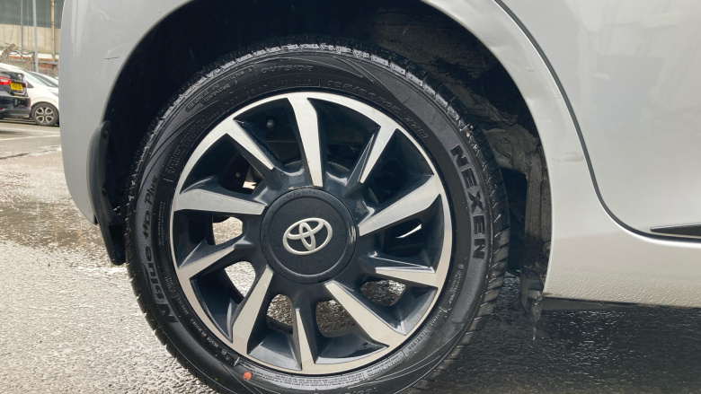 Toyota Aygo 1.0 VVT-i X-Trend TSS 5dr x-shift Petrol Hatchback